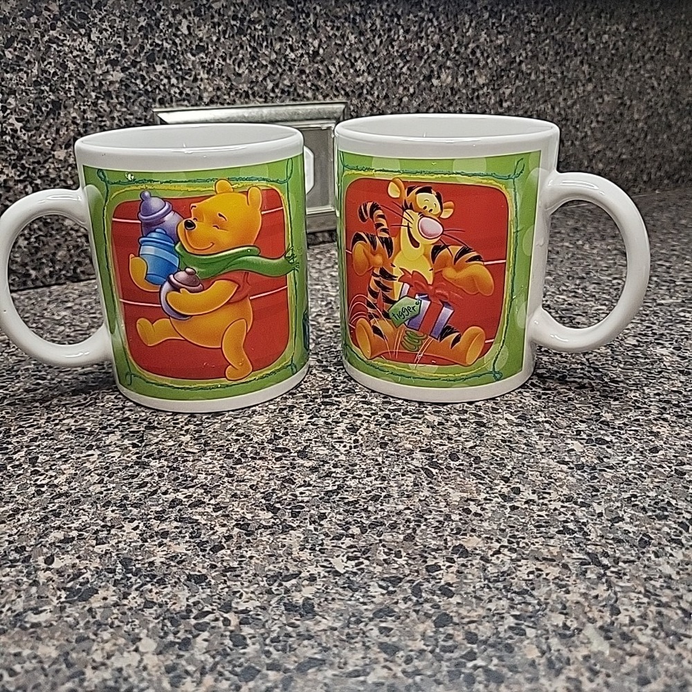 VINTAGE Y2K Houston Harvest DISNEY Winnie The Pooh Tigger Piglet Coffee Mugs TWO